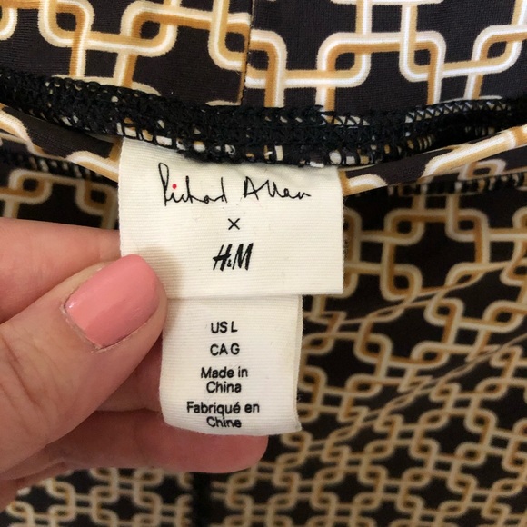 Patterned High Waist Leggings - Picture 6 of 11